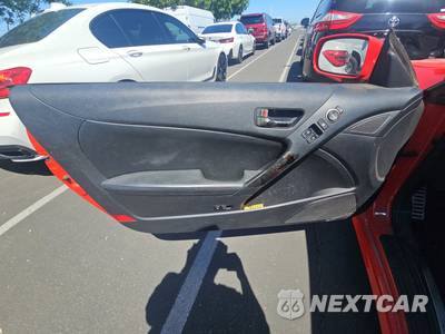 2015 Hyundai Genesis Coupe 3.8 Ultimate w/Black Interior - zdjęcie 9 z 24 - miniatura