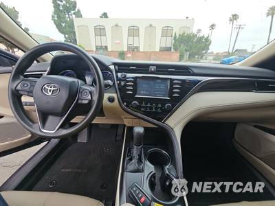 2018 Toyota Camry LE - zdjęcie 11 z 42 - miniatura