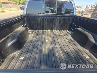 2017 Toyota Tacoma SR5 Extended Cab Long Bed w/Rear Doors - zdjęcie 16 z 21 - miniatura