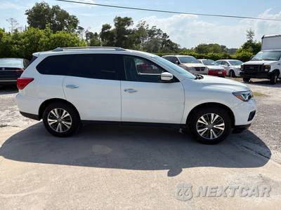 2019 Nissan Pathfinder SV - zdjęcie 4 z 16 - miniatura