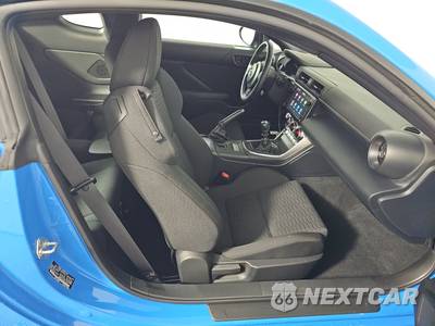 2022 Toyota GR86 - zdjęcie 8 z 23 - miniatura