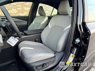 2026 Toyota Camry SE - zdjęcie 16 z 21 - miniatura