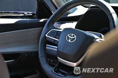 2024 Toyota Grand Highlander Platinum - zdjęcie 13 z 24 - miniatura