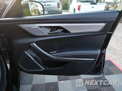 2024 Jaguar XF R-Dynamic SE - zdjęcie 35 z 50 - miniatura