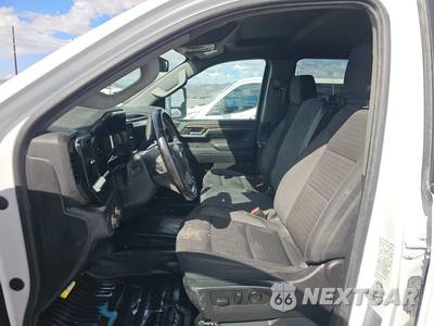 2024 Chevrolet Silverado 3500HD Cab Chassis LT Crew Cab 1LT DRW - zdjęcie 7 z 23 - miniatura