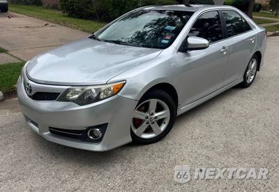 2012 Toyota Camry SE - zdjęcie 5 z 12 - miniatura