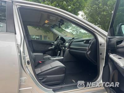 2012 Toyota Camry SE - zdjęcie 9 z 12 - miniatura