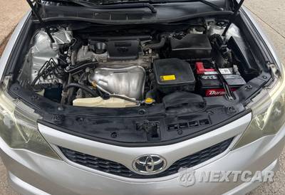 2012 Toyota Camry SE - zdjęcie 12 z 12 - miniatura