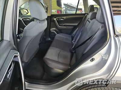 2020 Toyota RAV4 Hybrid XLE - zdjęcie 13 z 21 - miniatura