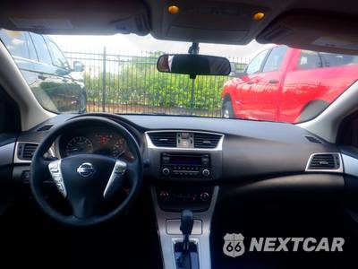 2015 Nissan Sentra S - zdjęcie 8 z 23 - miniatura