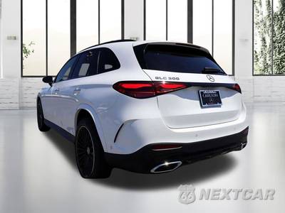2025 Mercedes-Benz GLC 300 - zdjęcie 3 z 43 - miniatura