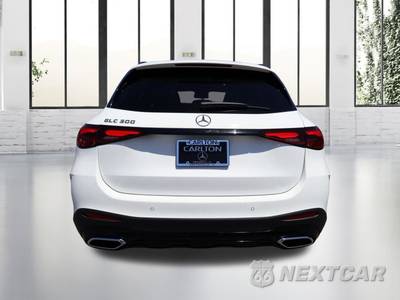 2025 Mercedes-Benz GLC 300 - zdjęcie 4 z 43 - miniatura