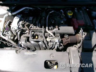2025 Nissan Sentra SV - zdjęcie 7 z 18 - miniatura
