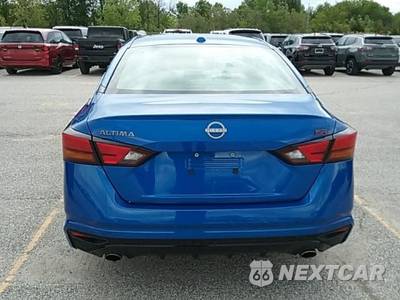 2025 Nissan Altima SR - zdjęcie 4 z 29 - miniatura