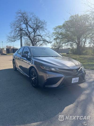 2021 Toyota Camry SE - zdjęcie 3 z 17 - miniatura