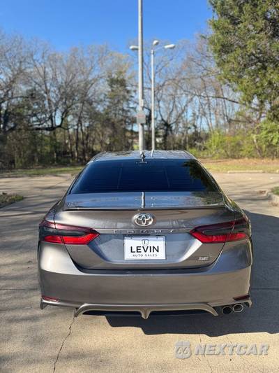 2021 Toyota Camry SE - zdjęcie 12 z 17 - miniatura