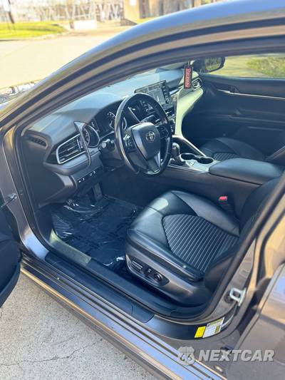 2021 Toyota Camry SE - zdjęcie 6 z 17 - miniatura