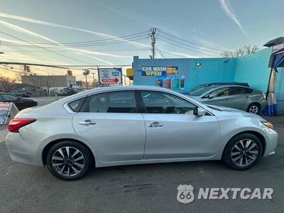 2017 Nissan Altima 2.5 SV - zdjęcie 3 z 22 - miniatura