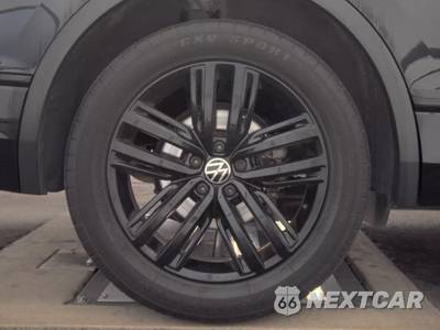 2022 Volkswagen Tiguan SE R-Line Black - zdjęcie 11 z 32 - miniatura