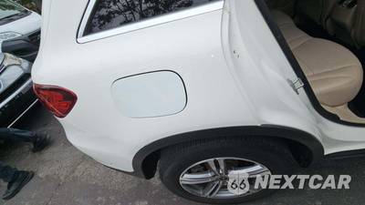 2021 Mercedes-Benz GLC 300 - zdjęcie 24 z 36 - miniatura
