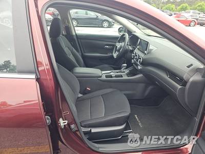 2025 Nissan Sentra SV - zdjęcie 8 z 18 - miniatura