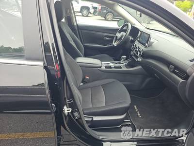 2025 Nissan Sentra SV - zdjęcie 8 z 18 - miniatura