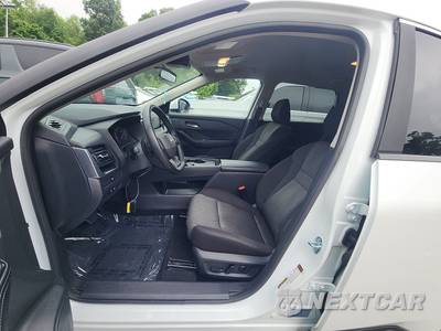 2025 Nissan Rogue SV - zdjęcie 7 z 18 - miniatura