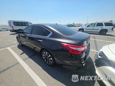 2017 Nissan Altima 2.5 SV - zdjęcie 6 z 41 - miniatura