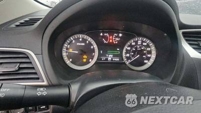 2015 Nissan Sentra SL - zdjęcie 29 z 32 - miniatura