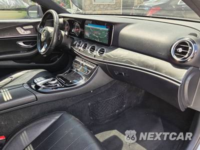 2017 Mercedes-Benz E 300 Sport 4MATIC Sedan - zdjęcie 11 z 33 - miniatura
