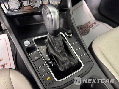 2020 Volkswagen Jetta R-Line - zdjęcie 21 z 45 - miniatura
