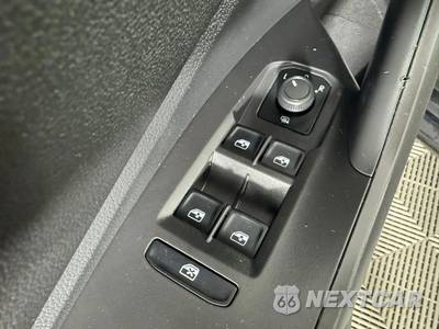 2020 Volkswagen Jetta R-Line - zdjęcie 38 z 45 - miniatura