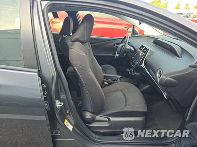 2021 Toyota Prius Prime LE - zdjęcie 8 z 24 - miniatura