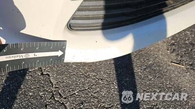 2013 Toyota Prius v Three - zdjęcie 2 z 16 - miniatura