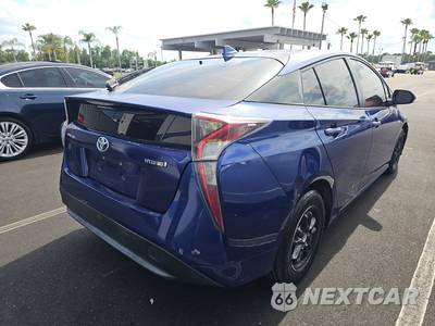 2017 Toyota Prius Four - zdjęcie 4 z 42 - miniatura