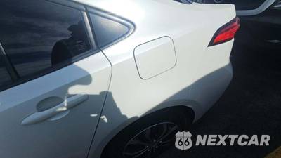 2021 Toyota Corolla LE Sedan - zdjęcie 32 z 35 - miniatura