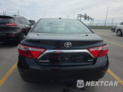 2017 Toyota Camry XLE - zdjęcie 5 z 32 - miniatura