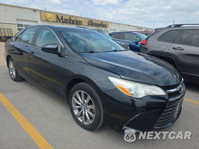 2017 Toyota Camry XLE - zdjęcie 3 z 32 - miniatura