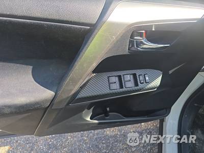 2014 Toyota RAV4 XLE - zdjęcie 9 z 28 - miniatura