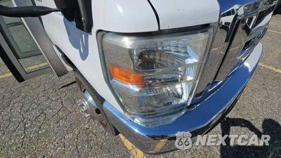 2014 Ford Super Duty E-350 Cutaway DRW - zdjęcie 21 z 23 - miniatura