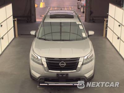 2023 Nissan Pathfinder SL - zdjęcie 2 z 20 - miniatura