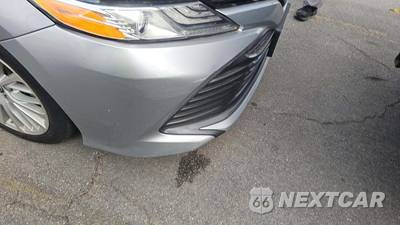 2019 Toyota Camry XLE - zdjęcie 25 z 27 - miniatura