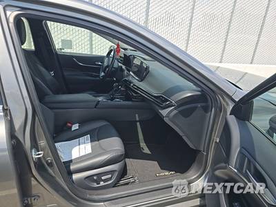 2023 Toyota Mirai XLE - zdjęcie 8 z 26 - miniatura