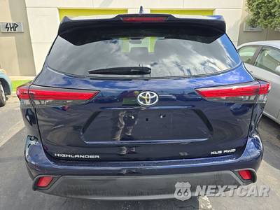 2020 Toyota Highlander XLE - zdjęcie 5 z 37 - miniatura