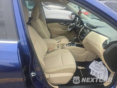 2020 Nissan Rogue SV - zdjęcie 8 z 20 - miniatura