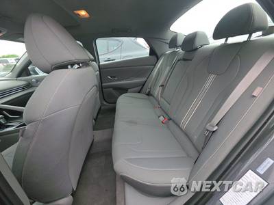2025 Hyundai Elantra SEL Convenience - zdjęcie 13 z 20 - miniatura