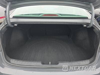 2025 Hyundai Elantra SEL Convenience - zdjęcie 16 z 20 - miniatura