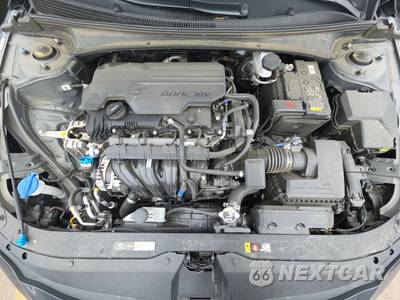 2025 Hyundai Elantra SEL Convenience - zdjęcie 15 z 20 - miniatura