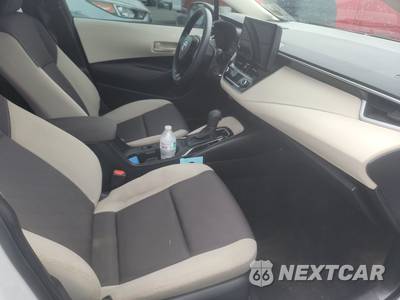 2025 Toyota Corolla LE Sedan - zdjęcie 8 z 39 - miniatura