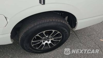 2023 Nissan TITAN SV Crew Cab Short Bed - zdjęcie 22 z 35 - miniatura